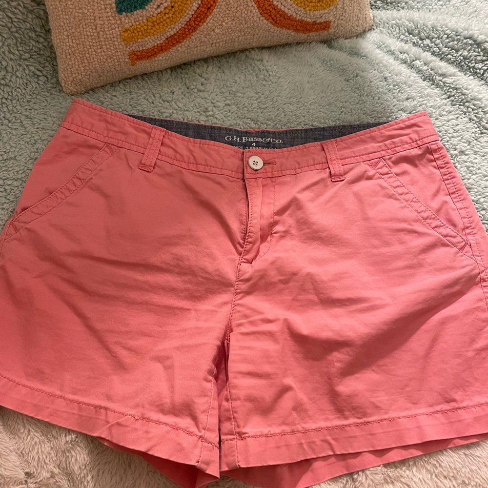 GH Bass & Co Pink Chino Shorts
